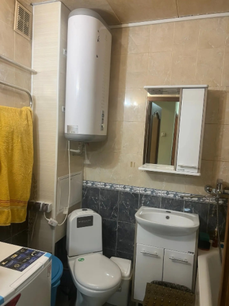 3-комнатная квартира, пл. Бакинских комиссаров Донецк