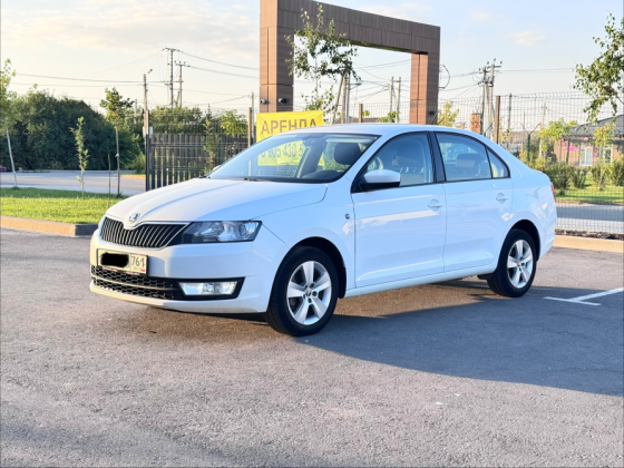 Skoda Rapid 125 лс 1,4 DSG Донецк