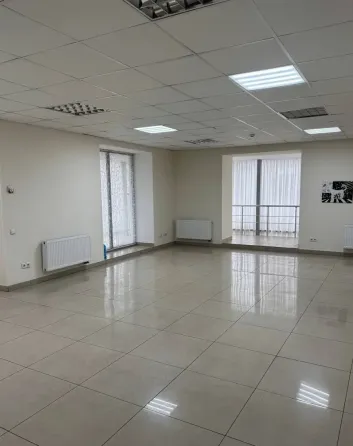 Сдаётся помещение 225 м. в Ворошиловском районе Донецк