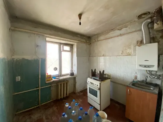 Продам 3х к.кв в Калининском р-не (пр. Ильича) Донецк