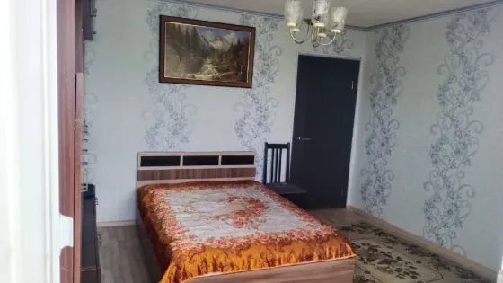 Сдаётся квартира эконом вариант, микрорайон мирный Донецк