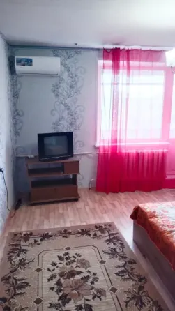 Сдаётся квартира эконом вариант, микрорайон мирный Донецк