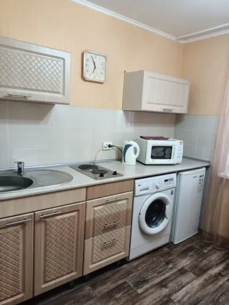 сдаётся однокомнатная квартира по адресу проспект ильича, 29. Донецк