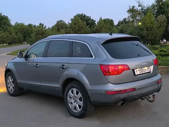Продам Audi Q7 в хорошем состоянии по самому низу рынка! Енакиево