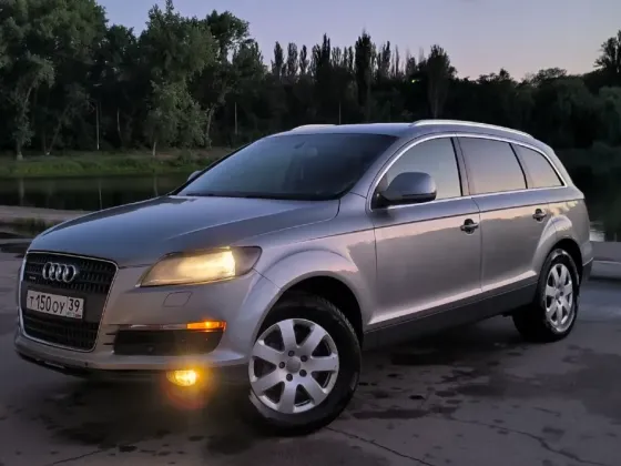 Продам Audi Q7 в хорошем состоянии по самому низу рынка! Енакиево