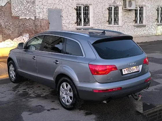 Продам Audi Q7 в хорошем состоянии по самому низу рынка! Енакиево