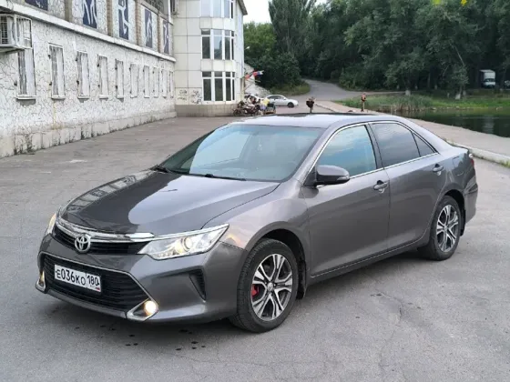 Toyota Camry в 55 кузове по самому низу рынка ! Енакиево