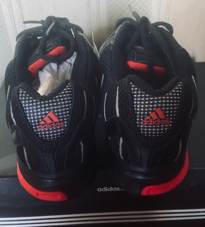 Кроссовки Adidas 45 р Донецк
