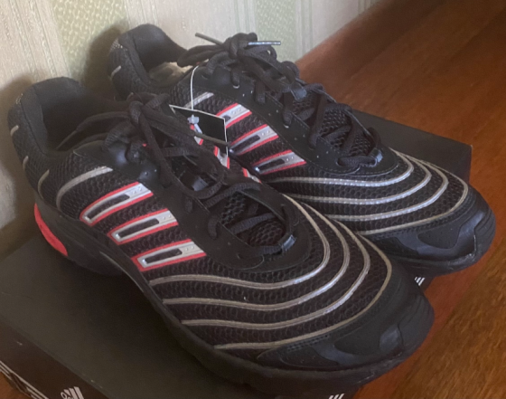 Кроссовки Adidas 45 р Донецк