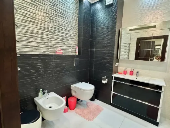 Продажа 4-х комнатной квартиры Киевский район. Донецк