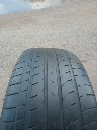 Продаю резину летнюю 215 55 17 Донецк