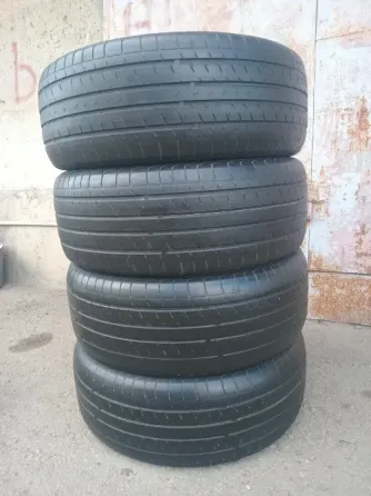 Продаю резину летнюю 215 55 17 Донецк