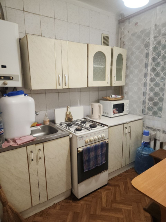 Продам 2 кв на Изумруде Донецк