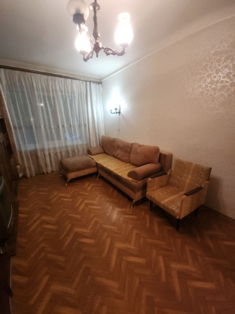 Продам 2 кв на Изумруде Донецк