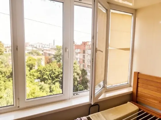 Продается 2-х квартира в районе Цирка Донецк
