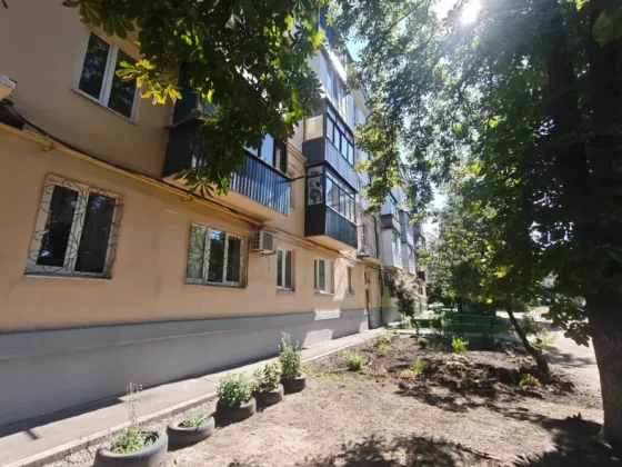 Продается 2 комнатная квартира в Ильичевском районе Мариуполь