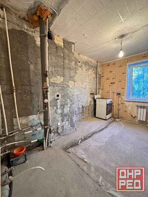 Продажа 4-х комнатной квартиры 2/9, в г. Макеевка, Восточный м-н, ул. Курская Макеевка - изображение 1
