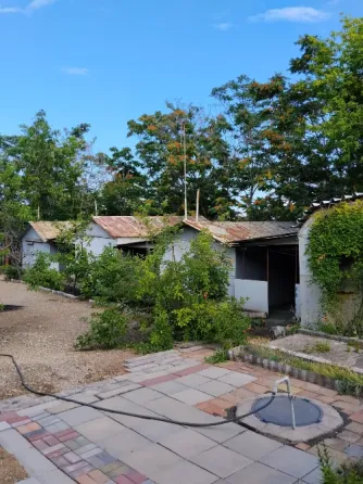 Продам участок 10 сот+пансионат, до моря 100м.Мелекино Мариуполь