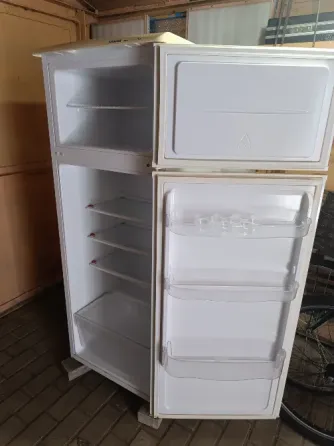 Продам холодильник б/у Донецк
