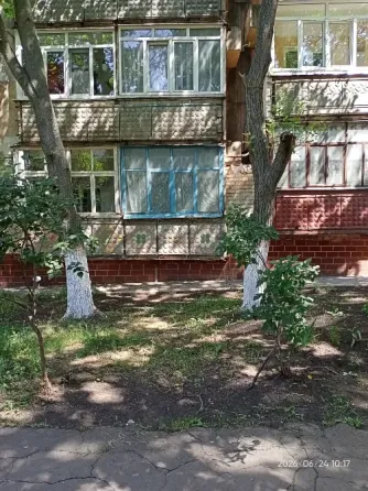 Продам 2-х комнатную квартиру Снежное Снежное