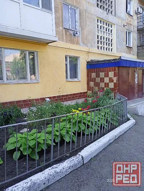 Продам 2-х комнатную квартиру Снежное Снежное - изображение 1