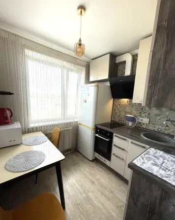 Сдаю 2-к квартиру 47м² в Донецке, Ленинский район, ориентир Оцкб Донецк