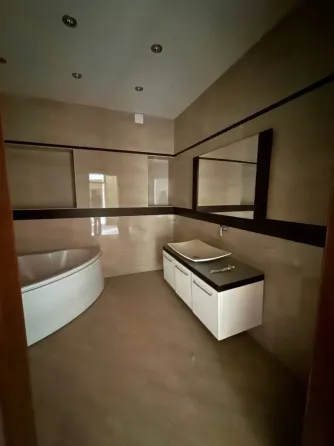 Продается 3 комнатная квартира в Центральном районе Мариуполь