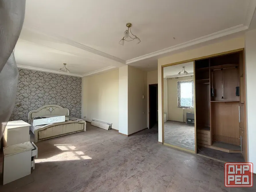 Продается 3 комнатная квартира в Центральном районе Мариуполь - изображение 1
