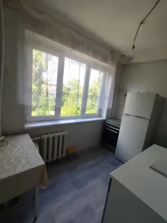 Продается 2-ком. квартира, г.Торез, м-н 4 Торез