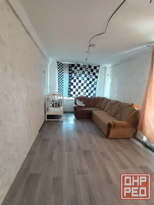 Продается 2-ком. квартира, г.Торез, м-н 4 Торез - изображение 1