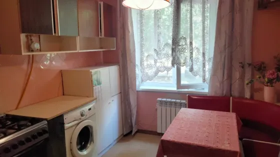 3х.кв на 1 этаже в Центральном районе Мариуполь