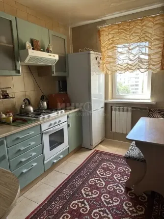 Продам 3к Степной 18 Луганск