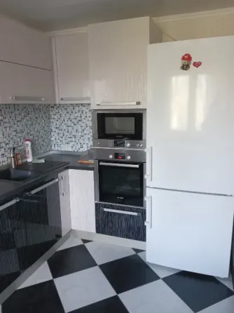 Продается 3 ком на маяке Донецк