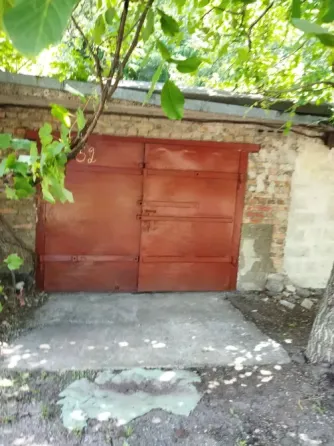 Продам гараж 30 кв.м железобетонный двухкомнатный Донецк