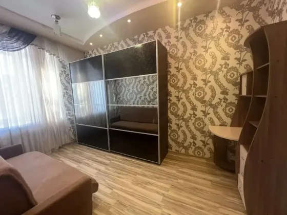Сдается трешка в Пролетарском районе Донецк