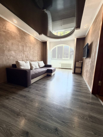 Продажа отличной 2-комн. квартиры (52 кв. м.) Магистральный. Донецк