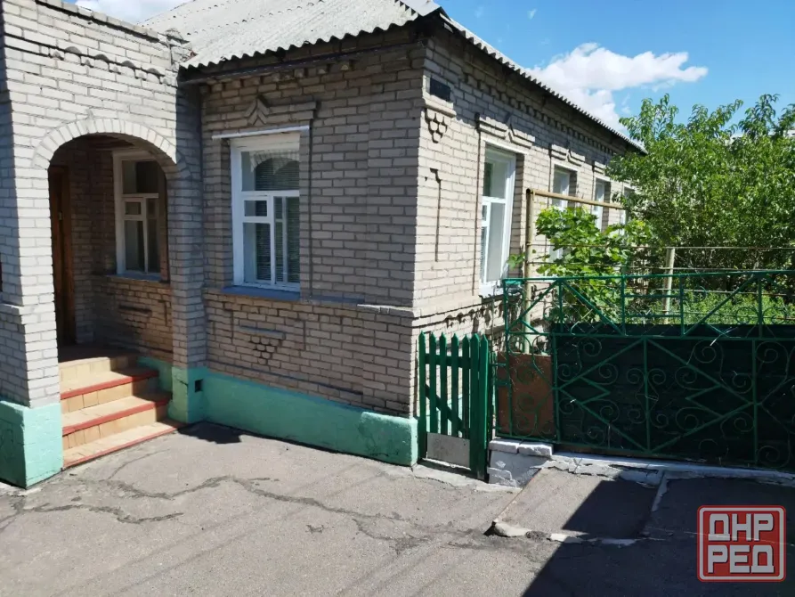 Продаю Дом Торез - изображение 1