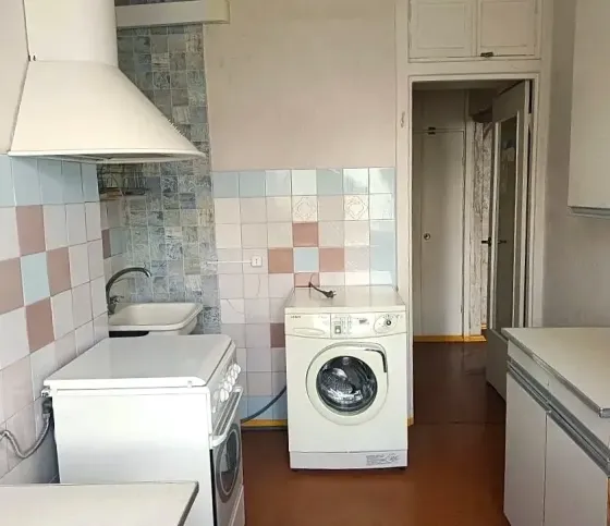 Продается 2 комнатная квартира Политбойцов Киевский р-н Донецк