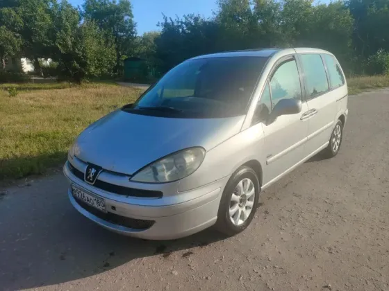 Peugeot 807 2.2 MT, 2004, Енакиево