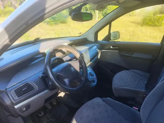 Peugeot 807 2.2 MT, 2004, Енакиево