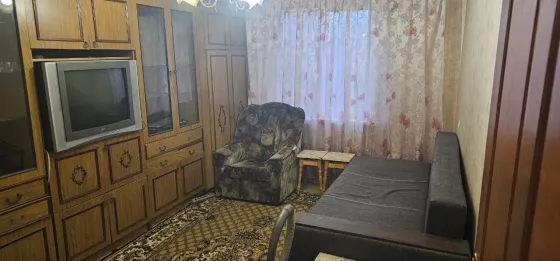 Продам 3 к. кв. 3/9 улица Аравийская, Ленинский р-н Донецк