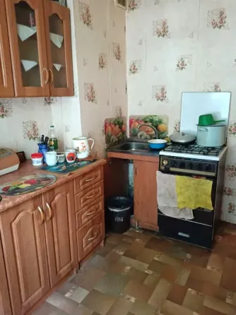 Продам 2х комнатную крупногабаритную квартиру в Калининском р-не Донецк