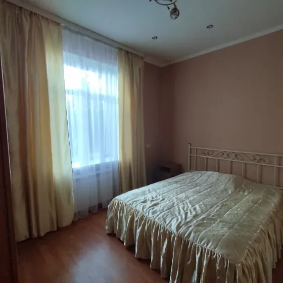 Продам 2 комн. квартиру с гаражем Пролетарский р-н. г. Донецк Донецк