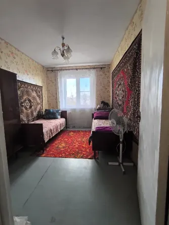 Продам 2х ком квартиру.мкр Зелёный.5этаж .район аллеи Макеевка