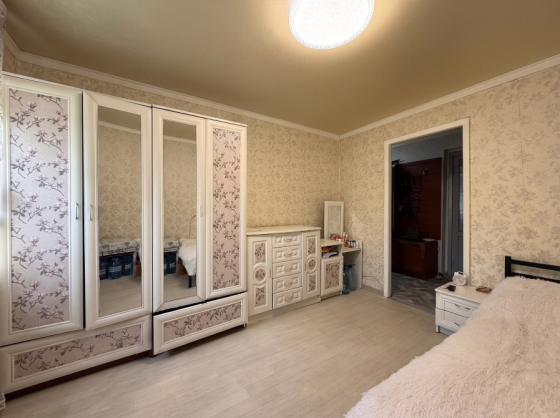 ПPОДAЖA: 2-х комнатной 50м² / Раздольная / раздельные комнаты Донецк