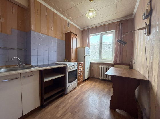 ПPОДAЖA: 2-х комнатная 48,4м² / рынок Щетинина / раздельные комнаты Донецк