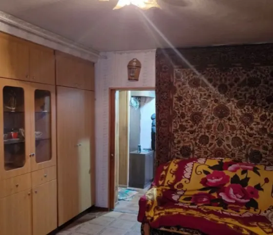 Продам 1-комнатную квартиру кв-л Комсомольский Макеевка
