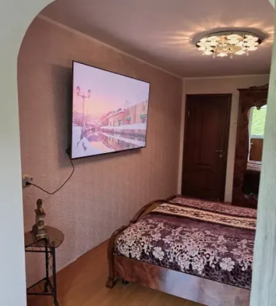 Продам 3-х комнатную квартиру на Зеленом в районе Танка Макеевка
