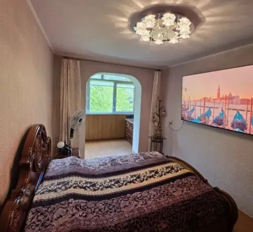 Продам 3-х комнатную квартиру на Зеленом в районе Танка Макеевка