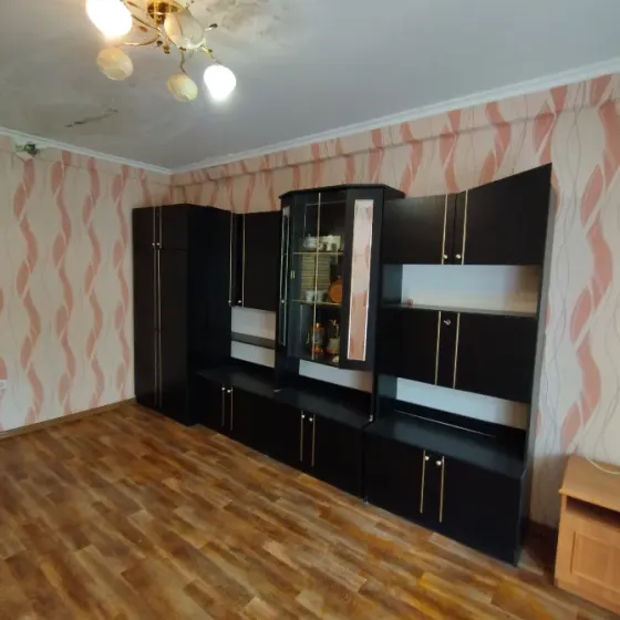 Продам 2кв. 2 Бирюзова, рядом поликлиника Донецк